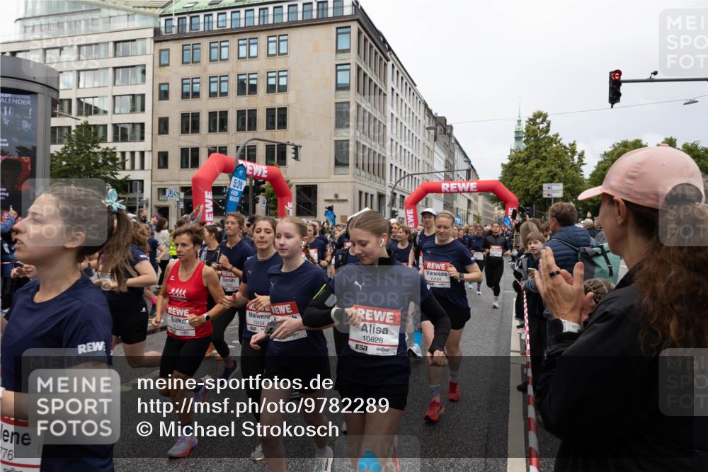 14.06.2026 - REWE Women's Run Michael Strokosch http://msf.ph/oto/9782289 14.06.2026 09:01:03 Laufen 776, 10150, 5, 30, 10454, 10828, 10154 meine-sportfotos.de