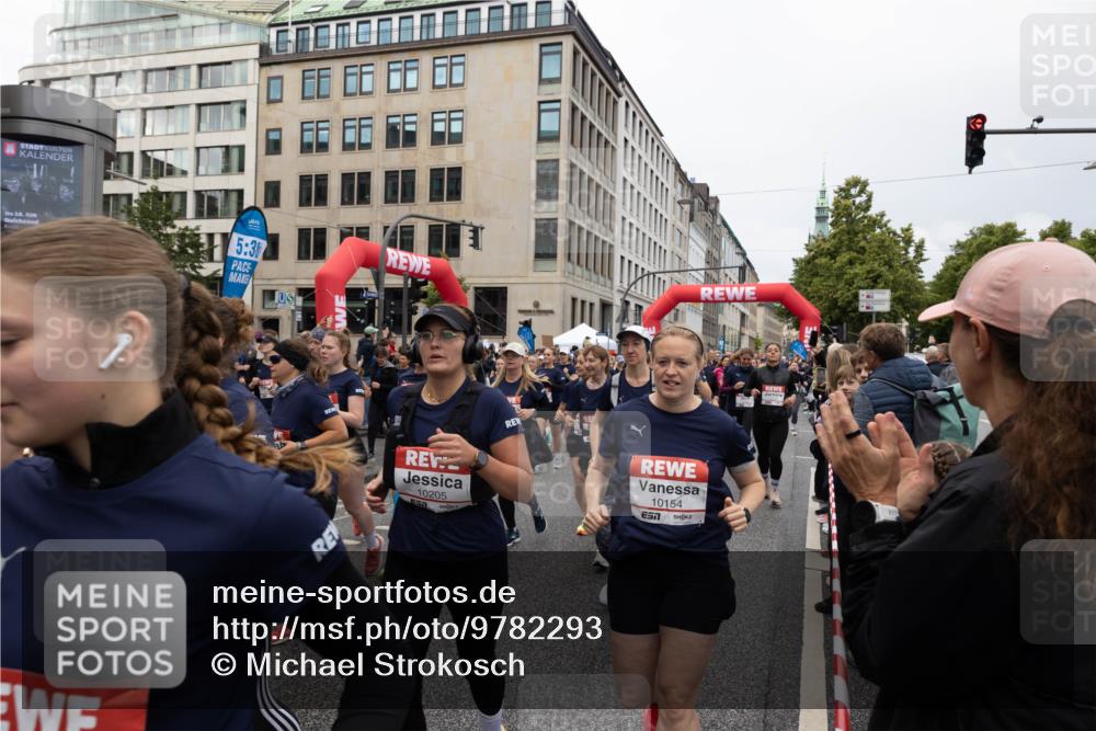 14.06.2026 - REWE Women's Run Michael Strokosch http://msf.ph/oto/9782293 14.06.2026 09:01:04 Laufen 18, 5, 30, 10205, 10154, 7 meine-sportfotos.de
