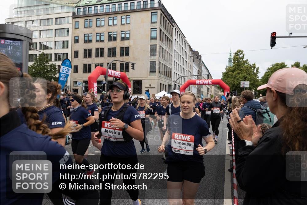 14.06.2026 - REWE Women's Run Michael Strokosch http://msf.ph/oto/9782295 14.06.2026 09:01:04 Laufen 5, 30, 10205, 10154 meine-sportfotos.de