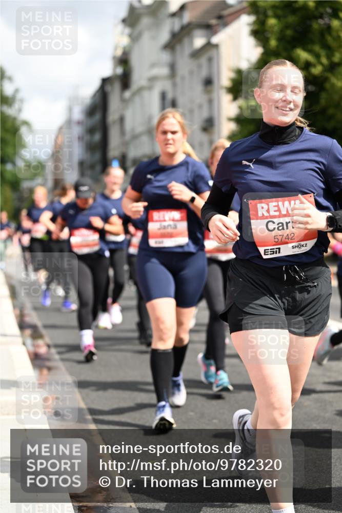 14.06.2026 - REWE Women's Run Dr. Thomas Lammeyer http://msf.ph/oto/9782320 14.06.2026 10:51:12 Laufen 5742 meine-sportfotos.de