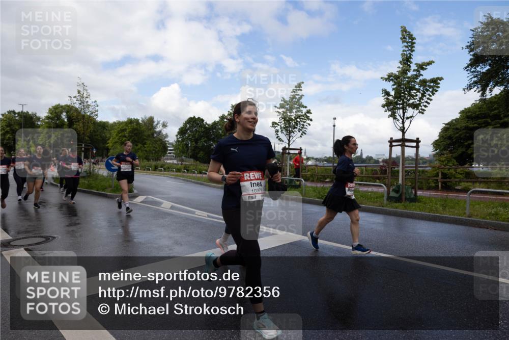 14.06.2026 - REWE Women's Run Michael Strokosch http://msf.ph/oto/9782356 14.06.2026 09:12:18 Laufen 10378, 57 meine-sportfotos.de