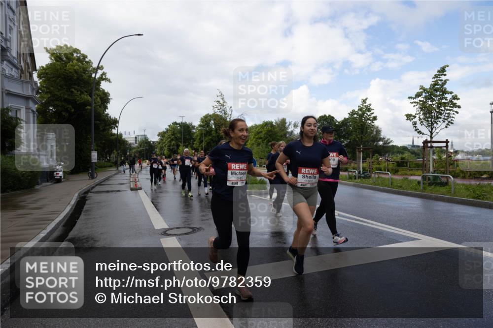 14.06.2026 - REWE Women's Run Michael Strokosch http://msf.ph/oto/9782359 14.06.2026 09:12:21 Laufen 10463, 7, 7 meine-sportfotos.de