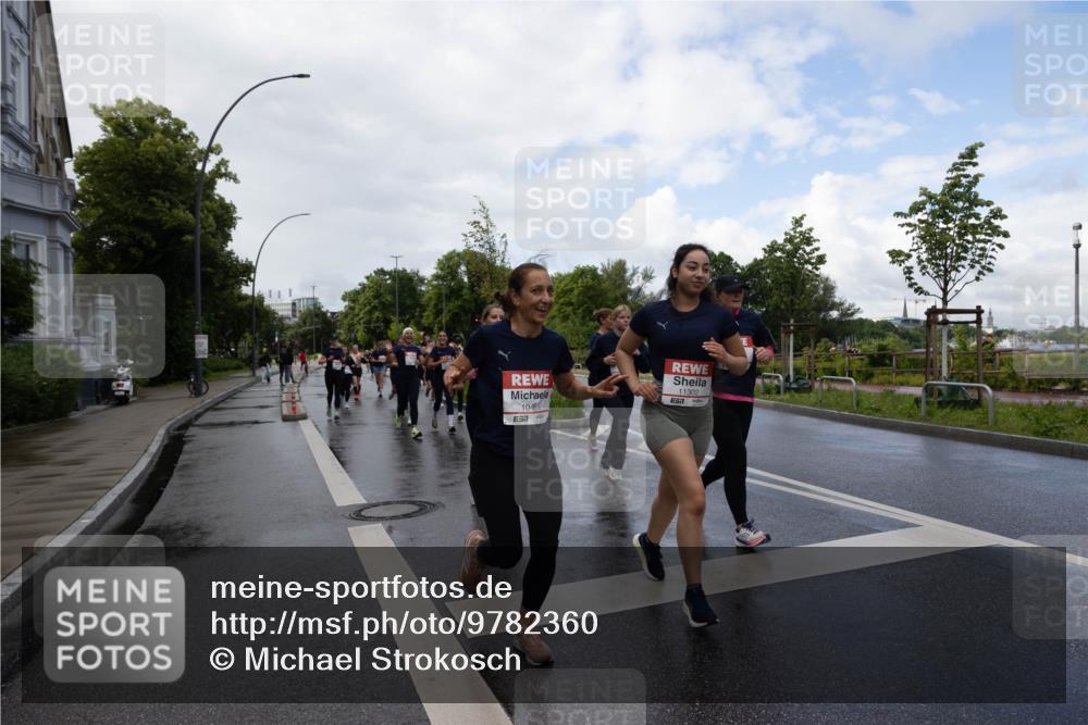 14.06.2026 - REWE Women's Run Michael Strokosch http://msf.ph/oto/9782360 14.06.2026 09:12:21 Laufen 10463, 11302 meine-sportfotos.de