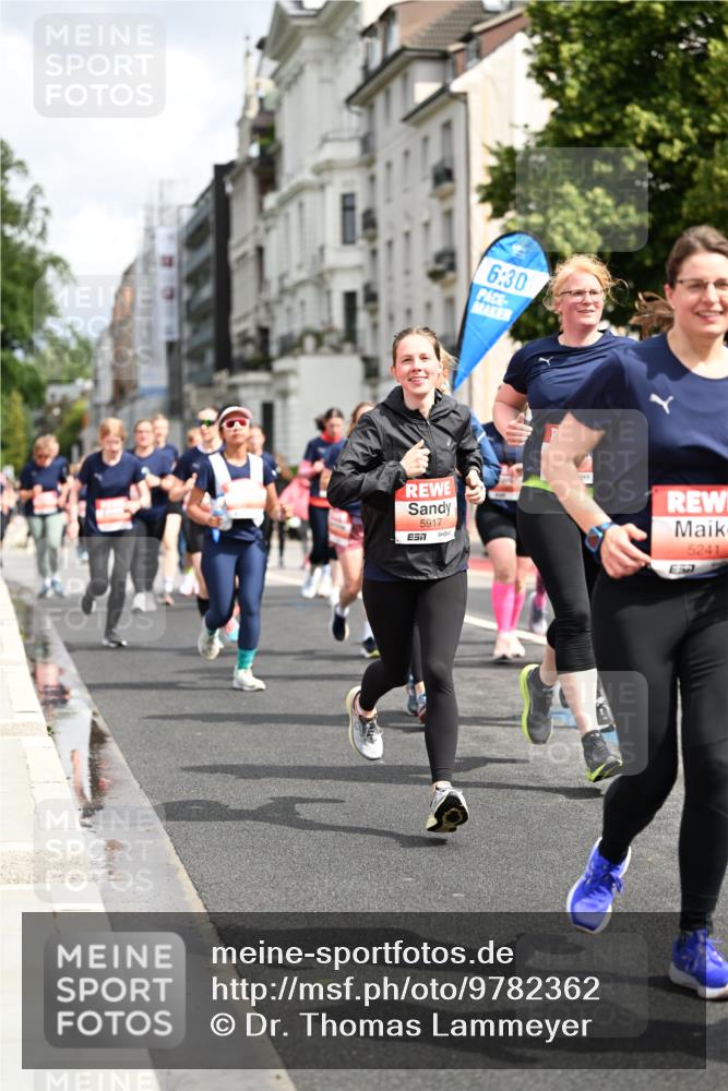 14.06.2026 - REWE Women's Run Dr. Thomas Lammeyer http://msf.ph/oto/9782362 14.06.2026 10:51:16 Laufen 6, 30, 5917, 7, 5241 meine-sportfotos.de