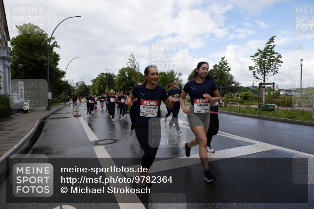 14.06.2026 - REWE Women's Run Michael Strokosch http://msf.ph/oto/9782364 14.06.2026 09:12:21 Laufen 10463, 7, 11302, 7 meine-sportfotos.de