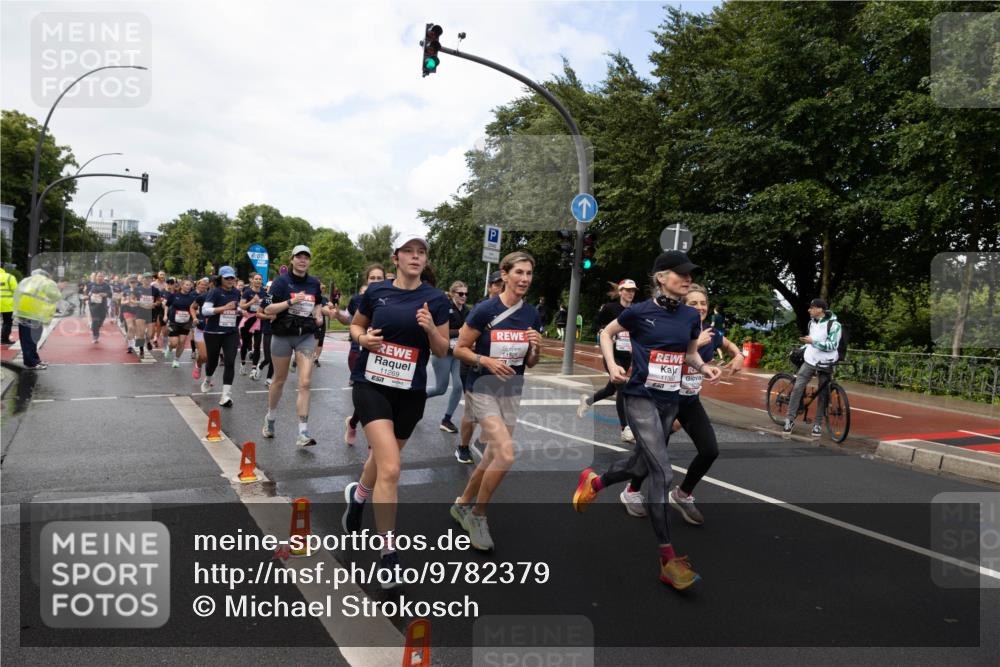 14.06.2026 - REWE Women's Run Michael Strokosch http://msf.ph/oto/9782379 14.06.2026 09:12:53 Laufen 11269, 11528, 1138 meine-sportfotos.de