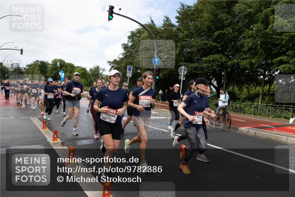 14.06.2026 - REWE Women's Run Michael Strokosch http://msf.ph/oto/9782386 14.06.2026 09:12:53 Laufen 11269, 1138 meine-sportfotos.de