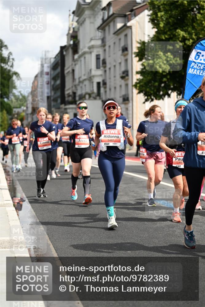 14.06.2026 - REWE Women's Run Dr. Thomas Lammeyer http://msf.ph/oto/9782389 14.06.2026 10:51:17 Laufen 651, 5482, 57, 6, 581, 57 meine-sportfotos.de