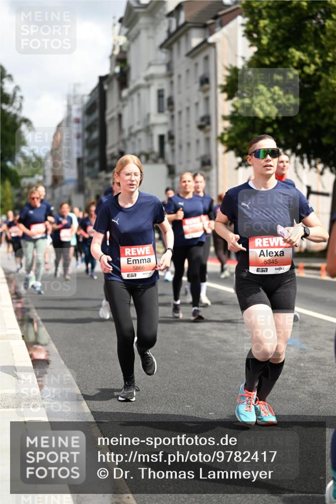 14.06.2026 - REWE Women's Run Dr. Thomas Lammeyer http://msf.ph/oto/9782417 14.06.2026 10:51:19 Laufen 5866, 57, 5345 meine-sportfotos.de