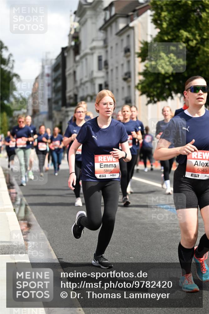 14.06.2026 - REWE Women's Run Dr. Thomas Lammeyer http://msf.ph/oto/9782420 14.06.2026 10:51:19 Laufen 5866, 7, 5345, 7 meine-sportfotos.de