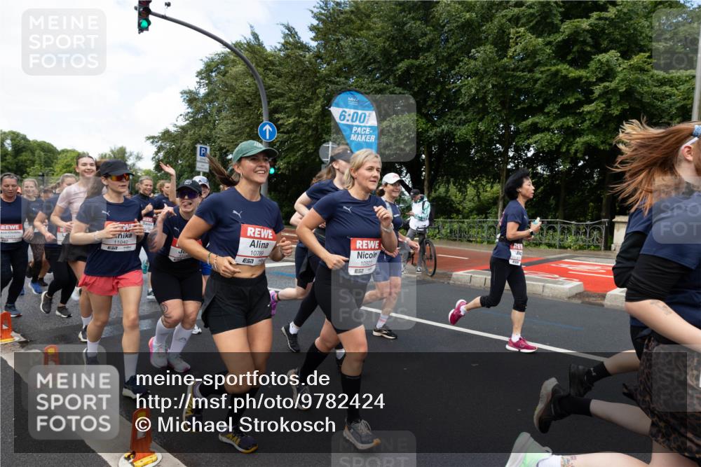 14.06.2026 - REWE Women's Run Michael Strokosch http://msf.ph/oto/9782424 14.06.2026 09:12:57 Laufen 11042, 6, 00, 10789, 7, 10923 meine-sportfotos.de