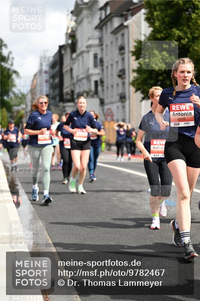 14.06.2026 - REWE Women's Run Dr. Thomas Lammeyer http://msf.ph/oto/9782467 14.06.2026 10:51:22 Laufen 5783, 57, 6009 meine-sportfotos.de