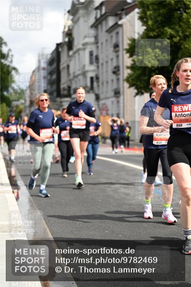 14.06.2026 - REWE Women's Run Dr. Thomas Lammeyer http://msf.ph/oto/9782469 14.06.2026 10:51:22 Laufen 6009, 7, 5783 meine-sportfotos.de