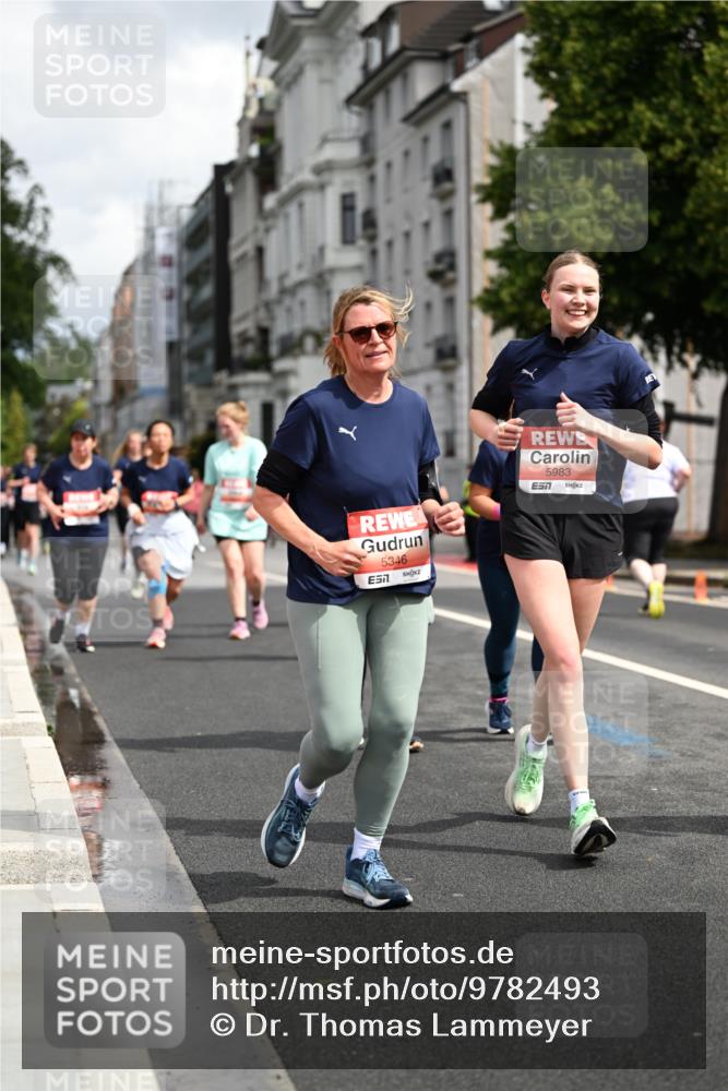 14.06.2026 - REWE Women's Run Dr. Thomas Lammeyer http://msf.ph/oto/9782493 14.06.2026 10:51:24 Laufen 5346, 7, 7, 5983 meine-sportfotos.de