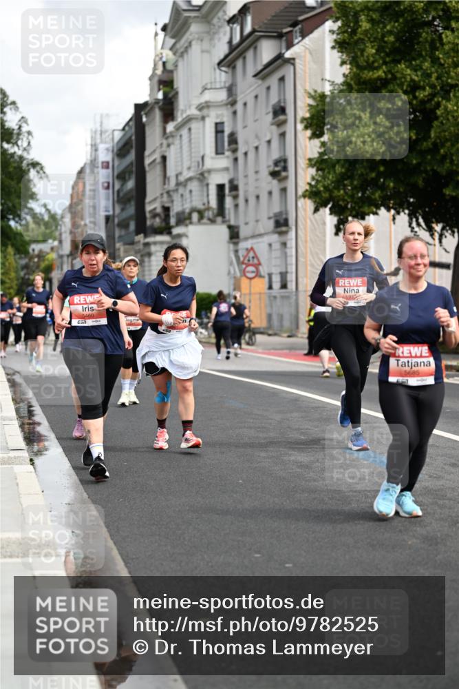 14.06.2026 - REWE Women's Run Dr. Thomas Lammeyer http://msf.ph/oto/9782525 14.06.2026 10:51:26 Laufen 5460, 593, 5685, 650 meine-sportfotos.de