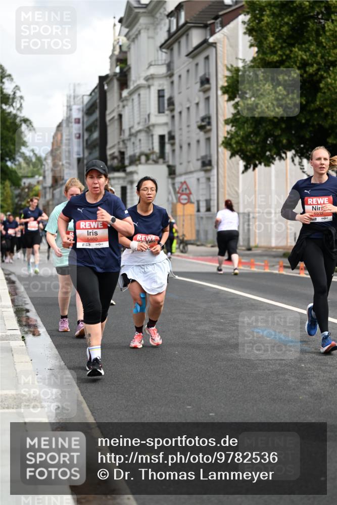 14.06.2026 - REWE Women's Run Dr. Thomas Lammeyer http://msf.ph/oto/9782536 14.06.2026 10:51:27 Laufen 5460, 7, 5932 meine-sportfotos.de