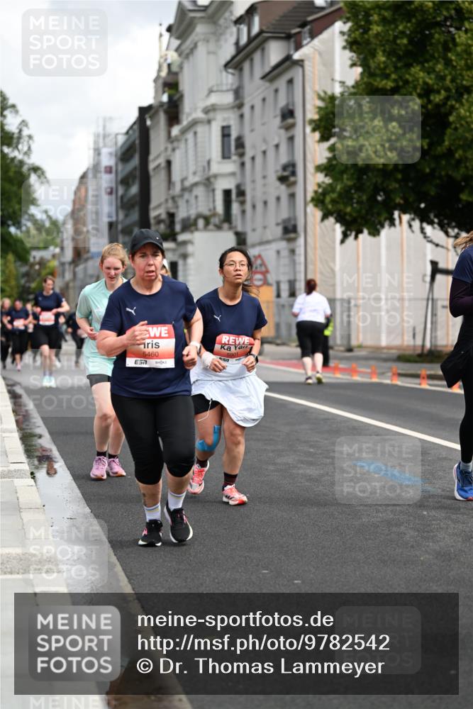 14.06.2026 - REWE Women's Run Dr. Thomas Lammeyer http://msf.ph/oto/9782542 14.06.2026 10:51:27 Laufen 5460, 5901 meine-sportfotos.de