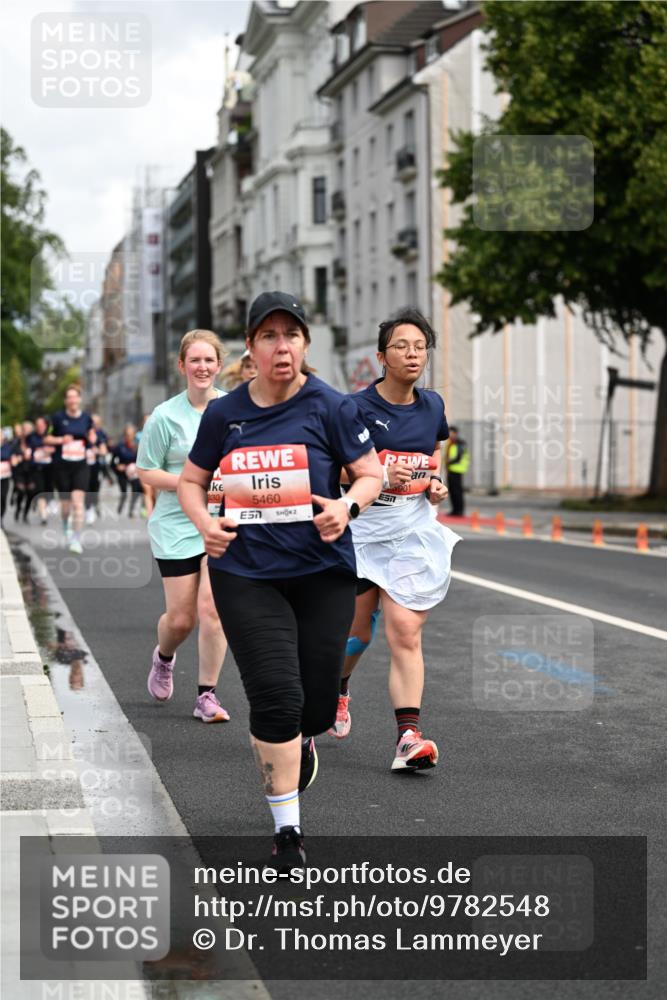 14.06.2026 - REWE Women's Run Dr. Thomas Lammeyer http://msf.ph/oto/9782548 14.06.2026 10:51:28 Laufen 030, 5460, 657 meine-sportfotos.de
