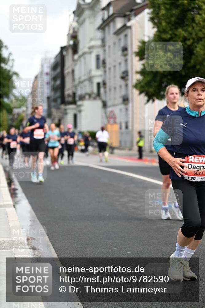 14.06.2026 - REWE Women's Run Dr. Thomas Lammeyer http://msf.ph/oto/9782590 14.06.2026 10:51:31 Laufen 5823, 7 meine-sportfotos.de
