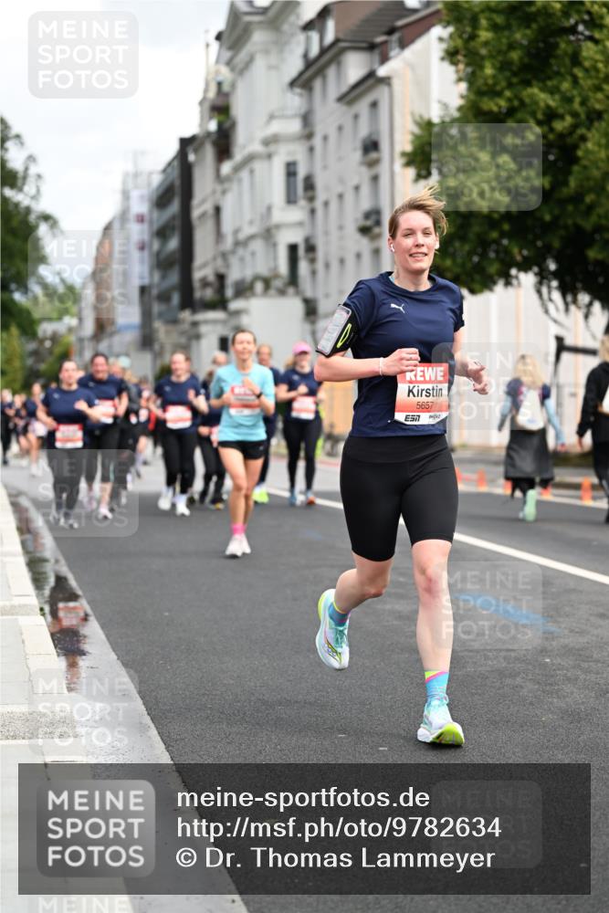 14.06.2026 - REWE Women's Run Dr. Thomas Lammeyer http://msf.ph/oto/9782634 14.06.2026 10:51:34 Laufen 51, 5657 meine-sportfotos.de