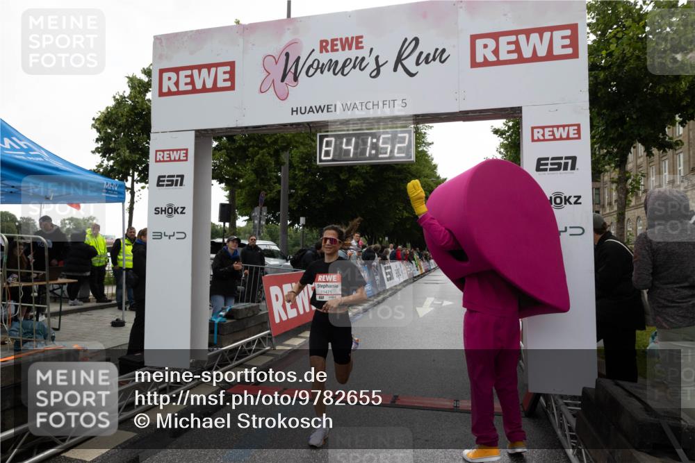 14.06.2026 - REWE Women's Run Michael Strokosch http://msf.ph/oto/9782655 14.06.2026 09:42:33 Laufen 5, 8, 40, 52, 34, 11471 meine-sportfotos.de