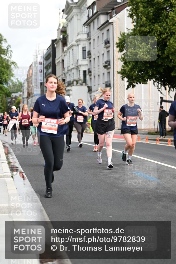 14.06.2026 - REWE Women's Run Dr. Thomas Lammeyer http://msf.ph/oto/9782839 14.06.2026 10:51:51 Laufen 6631, 5633 meine-sportfotos.de