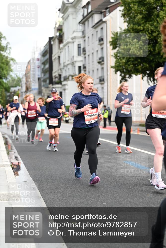 14.06.2026 - REWE Women's Run Dr. Thomas Lammeyer http://msf.ph/oto/9782857 14.06.2026 10:51:53 Laufen 5444, 5889, 7 meine-sportfotos.de