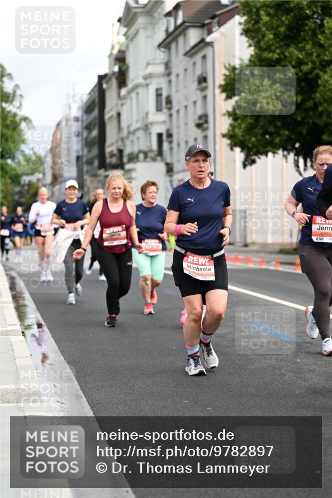 14.06.2026 - REWE Women's Run Dr. Thomas Lammeyer http://msf.ph/oto/9782897 14.06.2026 10:51:55 Laufen 920, 5989, 7 meine-sportfotos.de