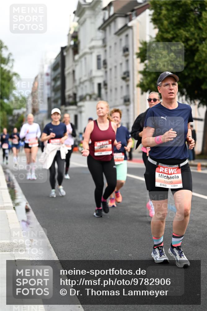 14.06.2026 - REWE Women's Run Dr. Thomas Lammeyer http://msf.ph/oto/9782906 14.06.2026 10:51:56 Laufen 5920 meine-sportfotos.de