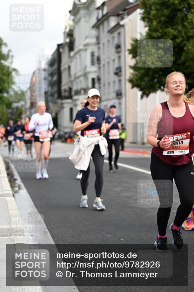 14.06.2026 - REWE Women's Run Dr. Thomas Lammeyer http://msf.ph/oto/9782926 14.06.2026 10:51:58 Laufen 5354 meine-sportfotos.de