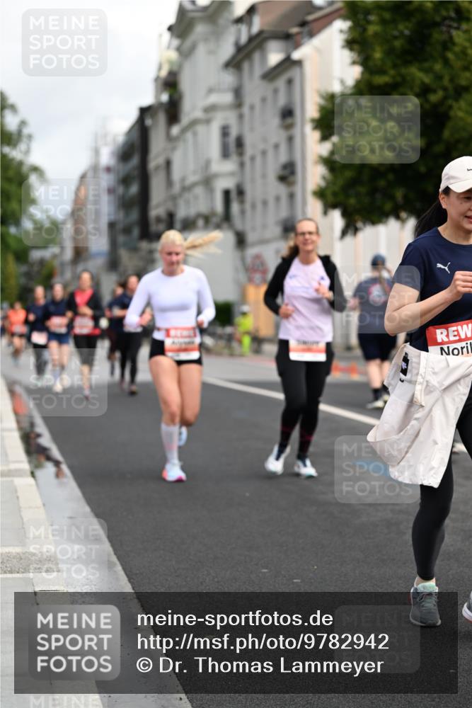 14.06.2026 - REWE Women's Run Dr. Thomas Lammeyer http://msf.ph/oto/9782942 14.06.2026 10:51:59 Laufen  meine-sportfotos.de