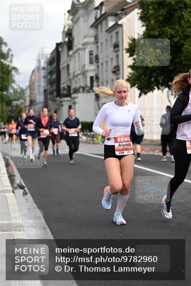 14.06.2026 - REWE Women's Run Dr. Thomas Lammeyer http://msf.ph/oto/9782960 14.06.2026 10:52:00 Laufen 6046 meine-sportfotos.de