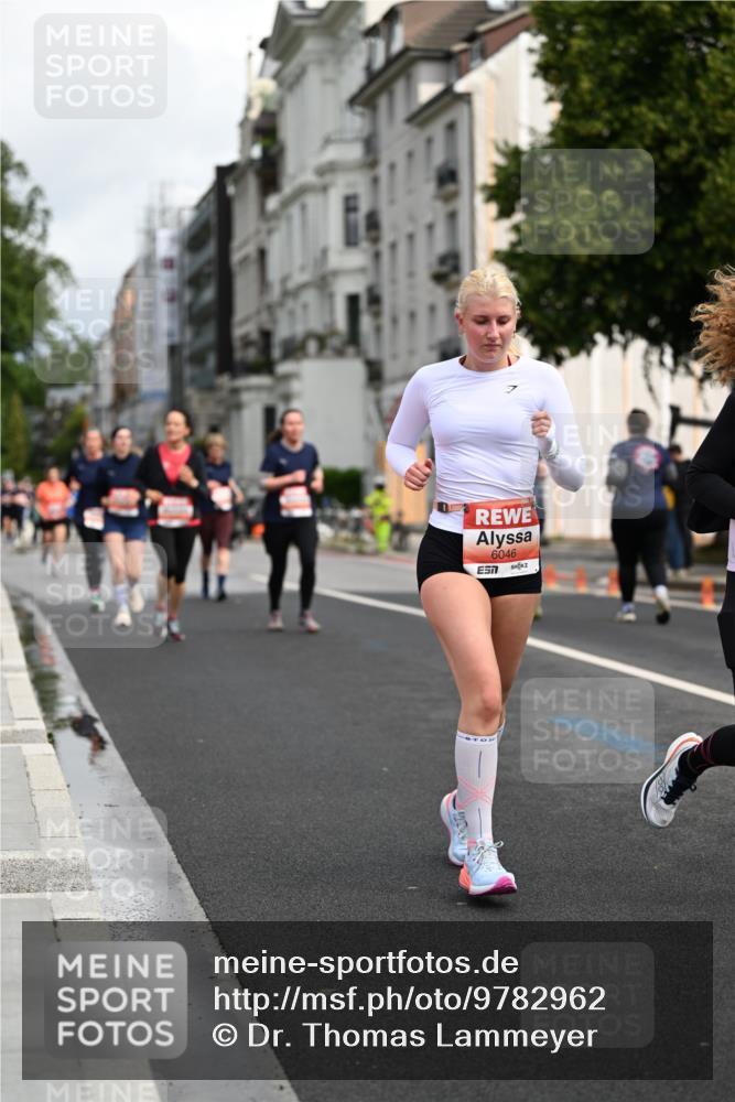 14.06.2026 - REWE Women's Run Dr. Thomas Lammeyer http://msf.ph/oto/9782962 14.06.2026 10:52:01 Laufen 6046 meine-sportfotos.de