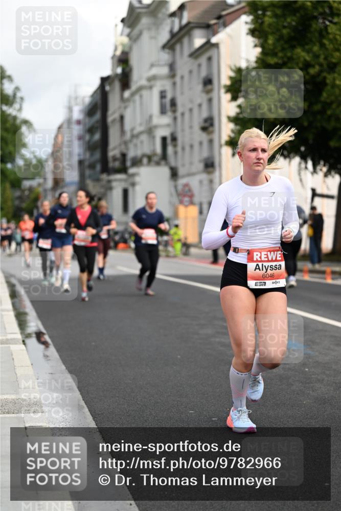 14.06.2026 - REWE Women's Run Dr. Thomas Lammeyer http://msf.ph/oto/9782966 14.06.2026 10:52:01 Laufen 7, 6046 meine-sportfotos.de