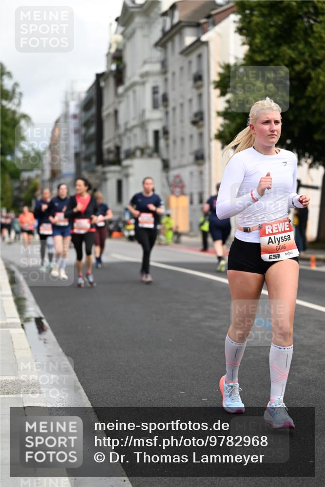 14.06.2026 - REWE Women's Run Dr. Thomas Lammeyer http://msf.ph/oto/9782968 14.06.2026 10:52:01 Laufen 6046 meine-sportfotos.de