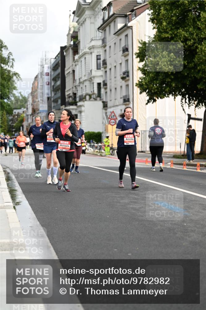 14.06.2026 - REWE Women's Run Dr. Thomas Lammeyer http://msf.ph/oto/9782982 14.06.2026 10:52:02 Laufen 37 meine-sportfotos.de