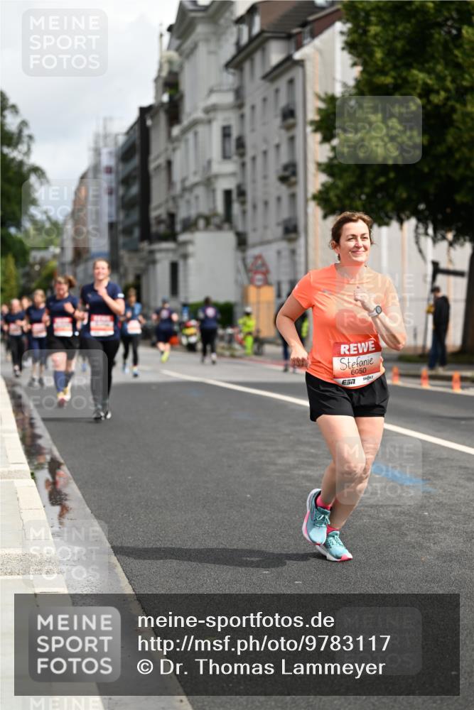 14.06.2026 - REWE Women's Run Dr. Thomas Lammeyer http://msf.ph/oto/9783117 14.06.2026 10:52:11 Laufen 57, 6050 meine-sportfotos.de