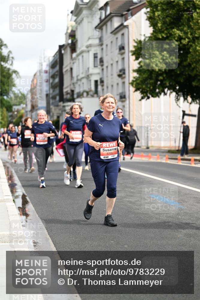 14.06.2026 - REWE Women's Run Dr. Thomas Lammeyer http://msf.ph/oto/9783229 14.06.2026 10:52:19 Laufen 57, 5705 meine-sportfotos.de