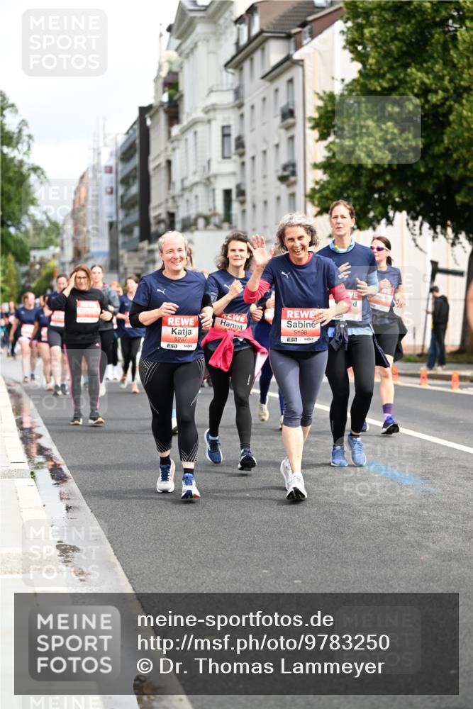 14.06.2026 - REWE Women's Run Dr. Thomas Lammeyer http://msf.ph/oto/9783250 14.06.2026 10:52:21 Laufen 5237, 57, 5198, 57 meine-sportfotos.de