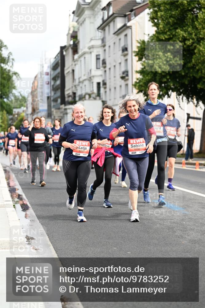 14.06.2026 - REWE Women's Run Dr. Thomas Lammeyer http://msf.ph/oto/9783252 14.06.2026 10:52:21 Laufen 5237, 7, 5198, 7 meine-sportfotos.de