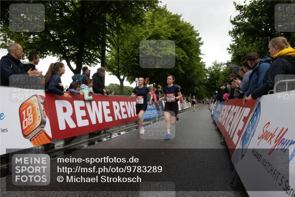 14.06.2026 - REWE Women's Run Michael Strokosch http://msf.ph/oto/9783289 14.06.2026 09:48:21 Laufen 10, 18, 10, 08, 17, 56, 80, 5 meine-sportfotos.de