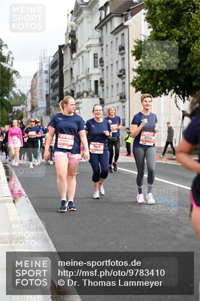 14.06.2026 - REWE Women's Run Dr. Thomas Lammeyer http://msf.ph/oto/9783410 14.06.2026 10:52:32 Laufen 5803, 577, 5249, 5199, 7 meine-sportfotos.de