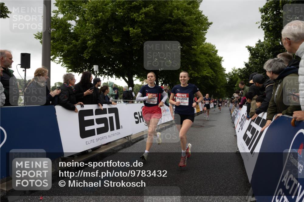14.06.2026 - REWE Women's Run Michael Strokosch http://msf.ph/oto/9783432 14.06.2026 09:49:06 Laufen 10215 meine-sportfotos.de