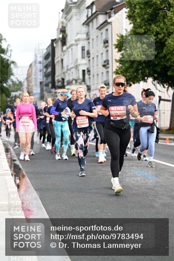 14.06.2026 - REWE Women's Run Dr. Thomas Lammeyer http://msf.ph/oto/9783494 14.06.2026 10:52:38 Laufen 5452, 657, 6067 meine-sportfotos.de