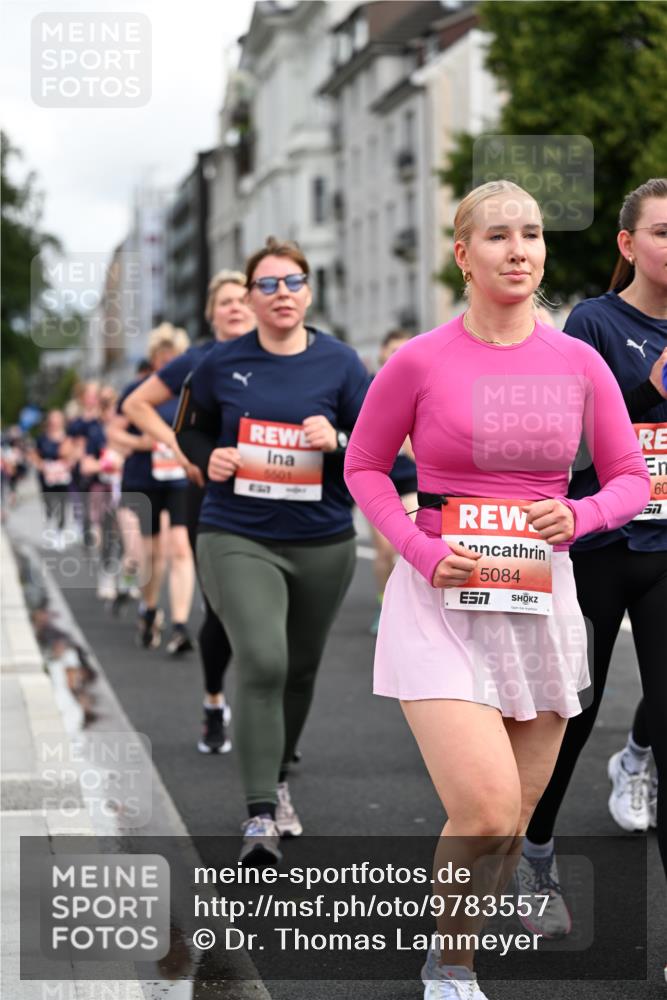 14.06.2026 - REWE Women's Run Dr. Thomas Lammeyer http://msf.ph/oto/9783557 14.06.2026 10:52:43 Laufen 5601, 5084, 7, 60, 57 meine-sportfotos.de