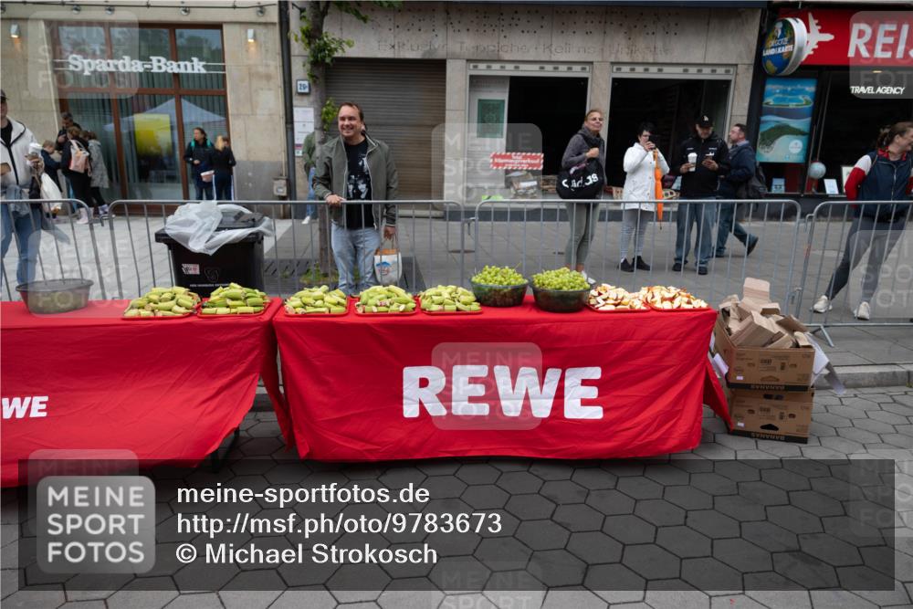 14.06.2026 - REWE Women's Run Michael Strokosch http://msf.ph/oto/9783673 14.06.2026 09:56:50 Laufen 26 meine-sportfotos.de