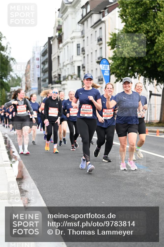14.06.2026 - REWE Women's Run Dr. Thomas Lammeyer http://msf.ph/oto/9783814 14.06.2026 10:53:01 Laufen 7, 00, 5177, 57, 5439, 57 meine-sportfotos.de