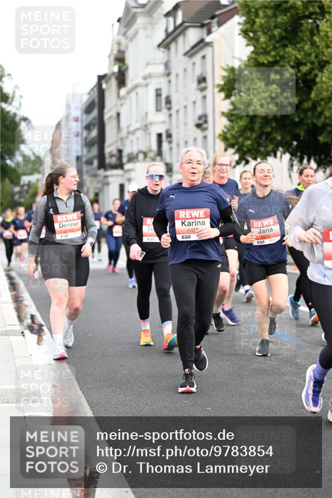14.06.2026 - REWE Women's Run Dr. Thomas Lammeyer http://msf.ph/oto/9783854 14.06.2026 10:53:04 Laufen 5641, 7, 2241, 126, 57, 5470, 5210 meine-sportfotos.de