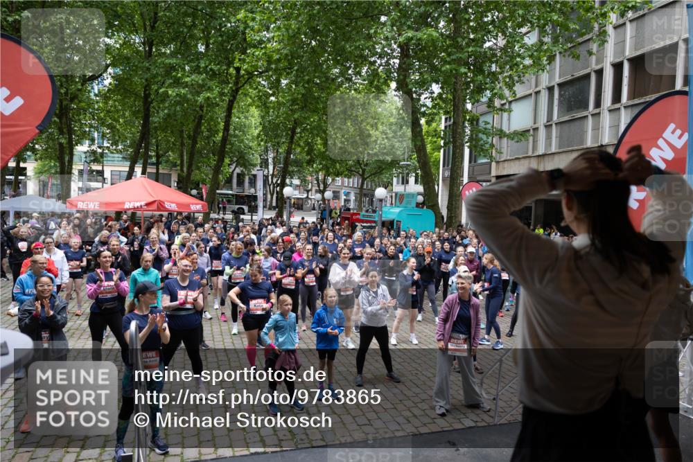 14.06.2026 - REWE Women's Run Michael Strokosch http://msf.ph/oto/9783865 14.06.2026 10:07:00 Laufen  meine-sportfotos.de