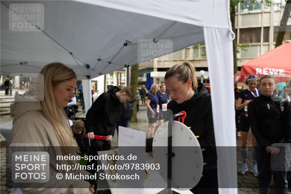 14.06.2026 - REWE Women's Run Michael Strokosch http://msf.ph/oto/9783903 14.06.2026 10:08:20 Laufen 16 meine-sportfotos.de
